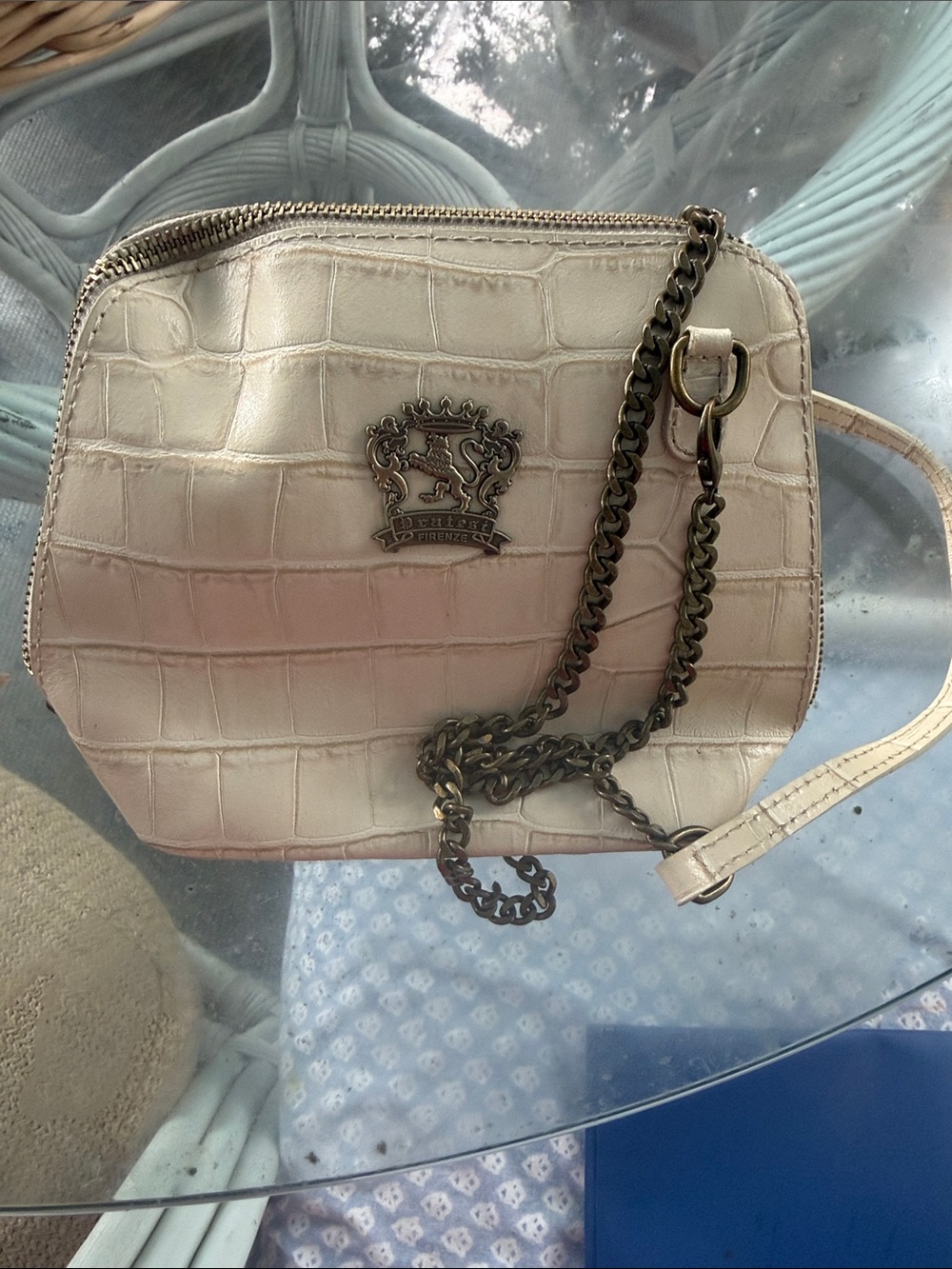 Pratezi Italian leather Croc-Embossed Chain Crossbody Bag